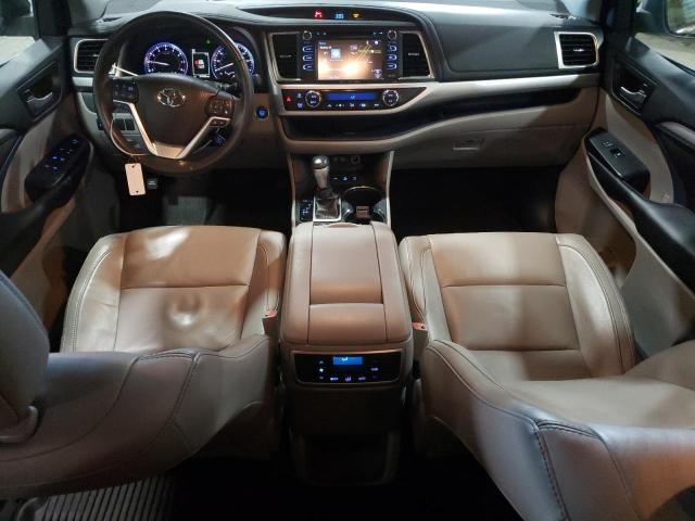 Photo 8 from auction – 2018 TOYOTA HIGHLANDER with VIN 5TDJZRFH3JS912583