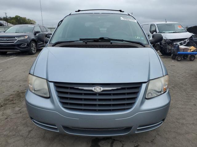 Photo 5 from auction – 2005 CHRYSLER TOWN & COU with VIN 1C4GP45R95B263219
