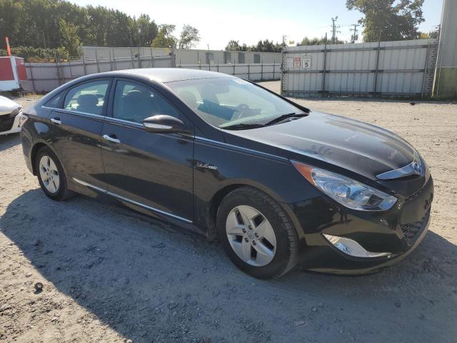 Photo 4 from auction – 2012 HYUNDAI SONATA HYB with VIN KMHEC4A40CA043883