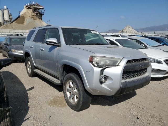 Photo 4 from auction – 2015 TOYOTA 4RUNNER SR with VIN JTEBU5JR0F5246626