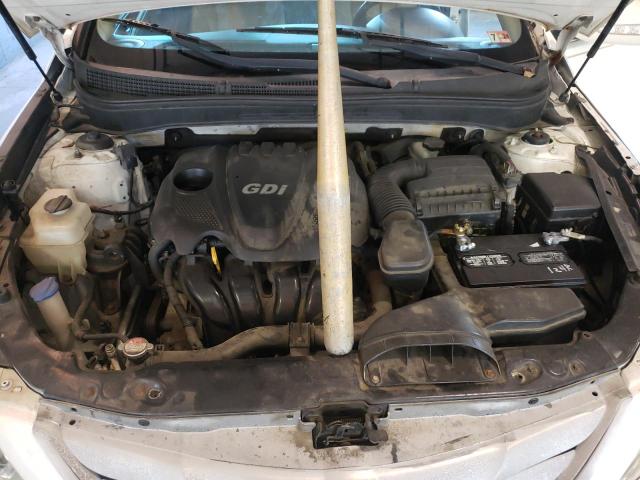 Photo 11 from auction – 2011 HYUNDAI SONATA SE with VIN 5NPEC4AC1BH170662
