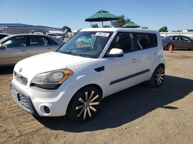 KIA SOUL + 2013 with VIN KNDJT2A6XD7499414 - Photo from auction