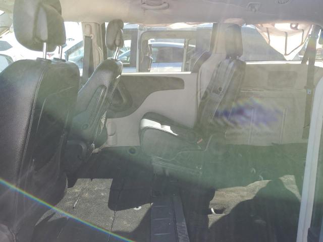 Photo 11 from auction – 2014 CHRYSLER TOWN & COU with VIN 2C4RC1BG2ER326765