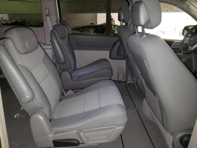Photo 11 from auction – 2010 CHRYSLER TOWN & COU with VIN 2A4RR5D14AR359107
