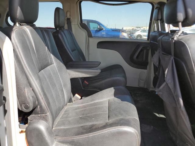 Photo 11 from auction – 2014 CHRYSLER TOWN & COU with VIN 2C4RC1BG6ER318832