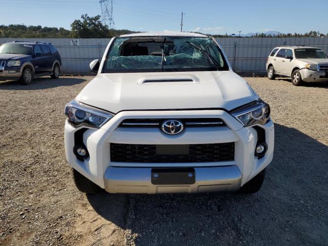 Photo 5 from auction – 2022 TOYOTA 4RUNNER SR with VIN JTERU5JR6N6081530