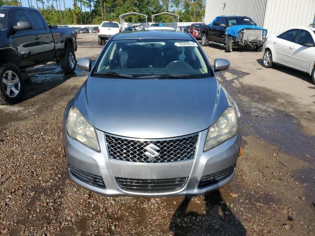 Photo 5 from auction – 2010 SUZUKI KIZASHI SE with VIN JS2RE9A3XA6101069