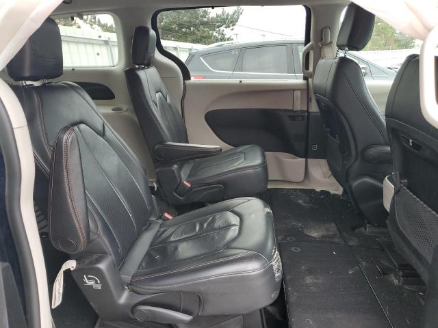 Photo 11 from auction – 2018 CHRYSLER PACIFICA T with VIN 2C4RC1BG1JR121805