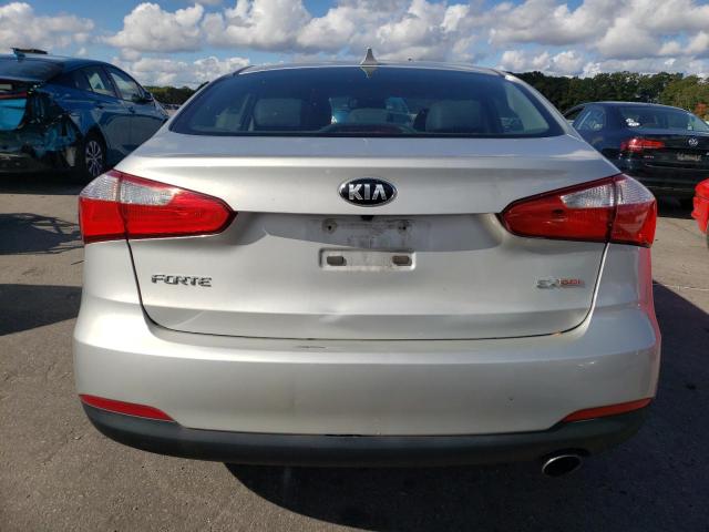 Photo 6 from auction – 2016 KIA FORTE EX with VIN KNAFZ4A87G5550012
