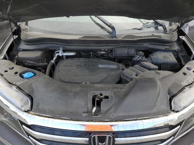 Photo 11 from auction – 2016 HONDA PILOT TOUR with VIN 5FNYF6H95GB116877
