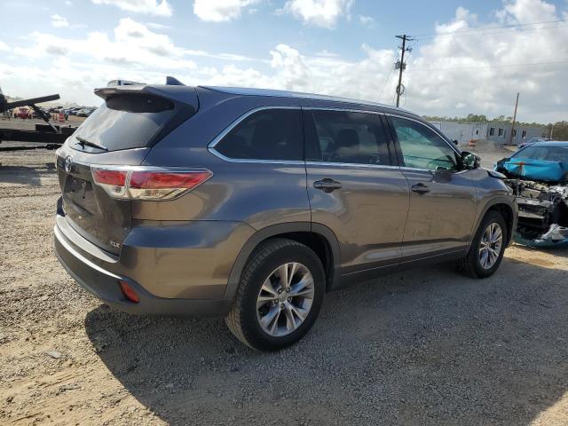 Photo 3 from auction – 2015 TOYOTA HIGHLANDER with VIN 5TDKKRFH2FS113071