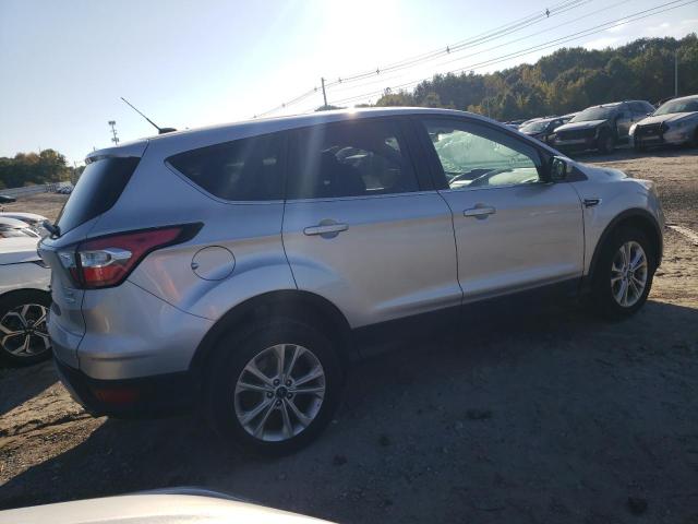 Photo 3 from auction – 2017 FORD ESCAPE SE with VIN 1FMCU0GD7HUC81773