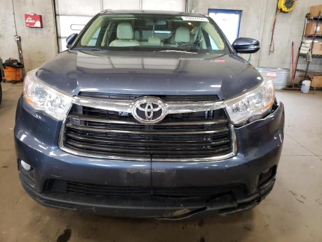 Photo 5 from auction – 2015 TOYOTA HIGHLANDER with VIN 5TDJKRFH6FS125638