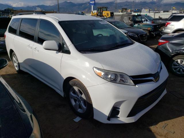 Photo 4 from auction – 2018 TOYOTA SIENNA LE with VIN 5TDKZ3DC9JS928991