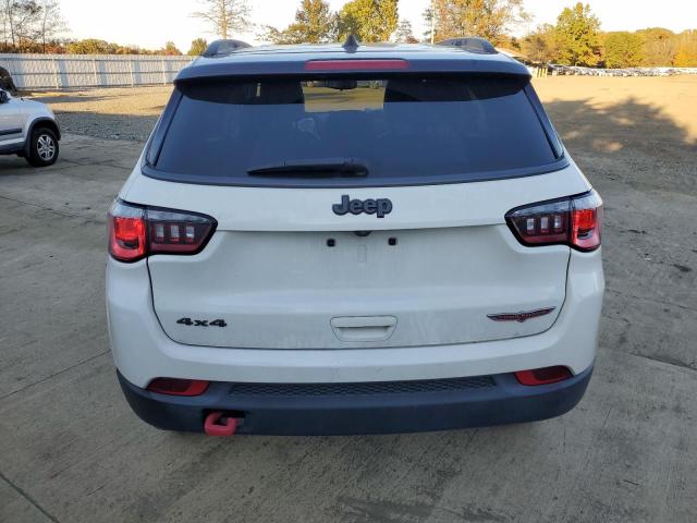 Photo 6 from auction – 2019 JEEP COMPASS TR with VIN 3C4NJDDB9KT733272