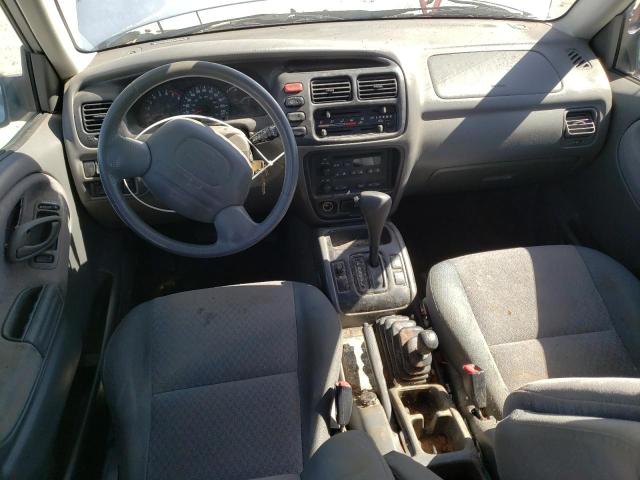 Photo 8 from auction – 2002 CHEVROLET TRACKER with VIN 2CNBJ13C726911160