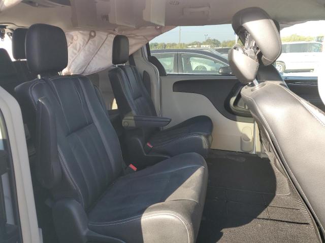 Photo 10 from auction – 2013 CHRYSLER TOWN & COU with VIN 2C4RC1BG9DR815324