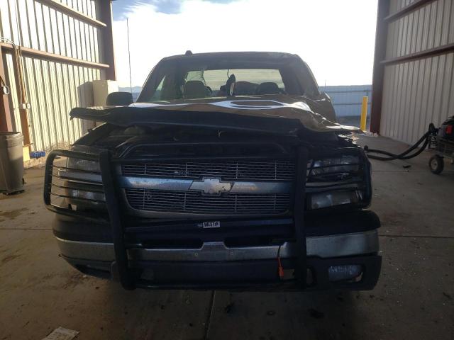 Photo 5 from auction – 2004 CHEVROLET SILVERADO with VIN 2GCEK19T541184932
