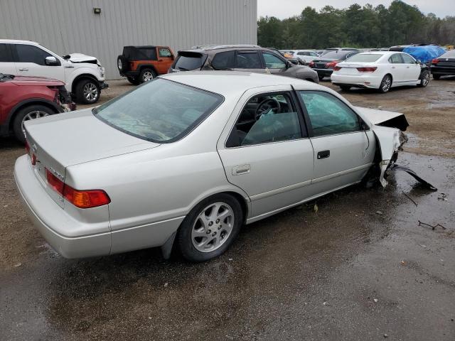 Photo 3 from auction – 2000 TOYOTA CAMRY LE with VIN 4T1BF28K6YU102590