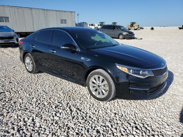 Photo 4 from auction – 2017 KIA OPTIMA EX with VIN 5XXGU4L39HG158282