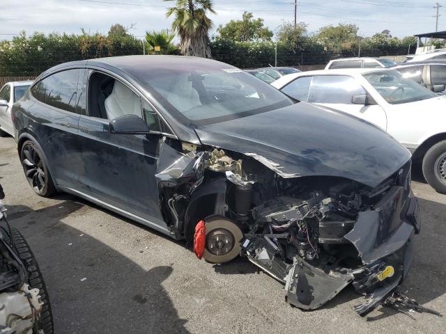 Photo 4 from auction – 2018 TESLA MODEL X with VIN 5YJXCBE45JF136222