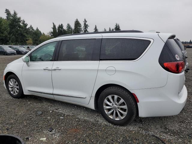 Photo 2 from auction – 2017 CHRYSLER PACIFICA T with VIN 2C4RC1BG1HR747509