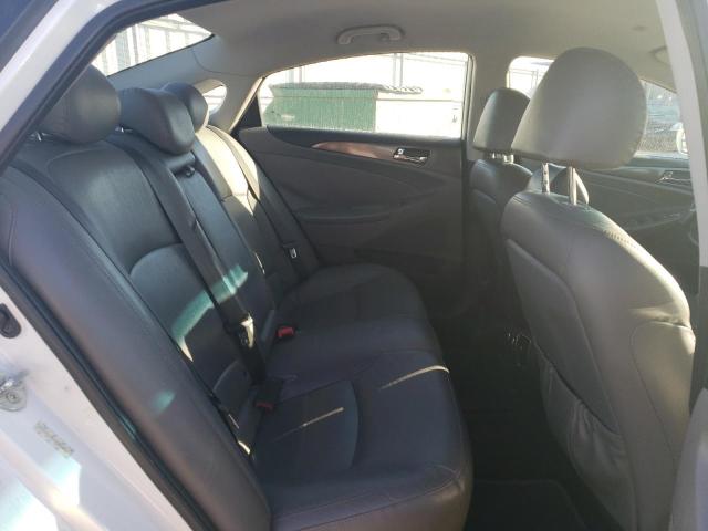 Photo 10 from auction – 2013 HYUNDAI SONATA HYB with VIN KMHEC4A45DA080221