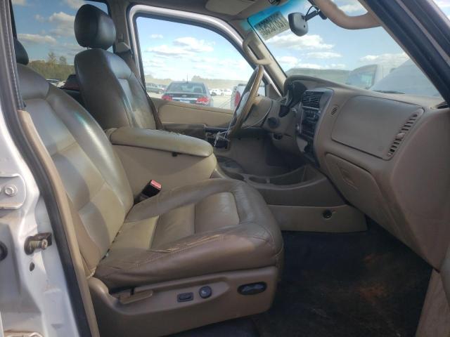 Photo 7 from auction – 2005 FORD EXPLORER S with VIN 1FMZU67K95UB60007