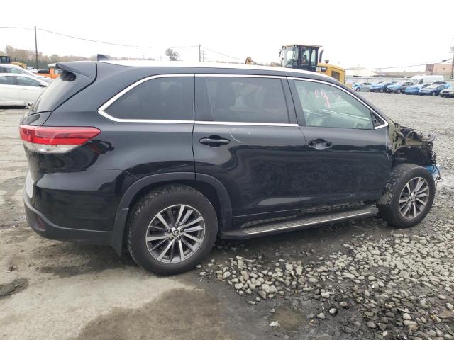 Photo 3 from auction – 2018 TOYOTA HIGHLANDER with VIN 5TDJZRFH7JS871813