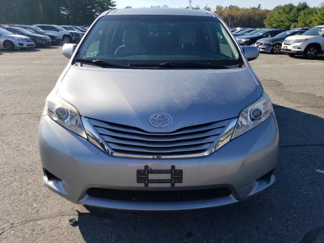 Photo 5 from auction – 2016 TOYOTA SIENNA LE with VIN 5TDKK3DC3GS751366