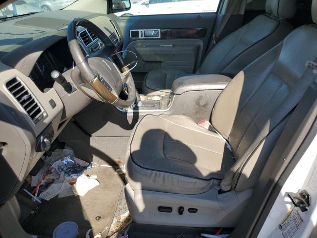 Photo 7 from auction – 2010 LINCOLN MKX with VIN 2LMDJ8JC0ABJ05756
