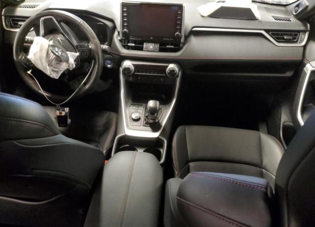 Photo 8 from auction – 2021 TOYOTA RAV4 PRIME with VIN JTMFB3FV4MD049046
