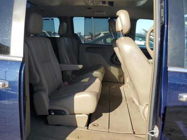 Photo 11 from auction – 2012 CHRYSLER TOWN & COU with VIN 2C4RC1CG9CR392953