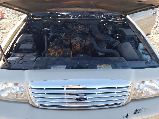 Photo 11 from auction – 2000 FORD CROWN VICT with VIN 2FAFP74W0YX150285