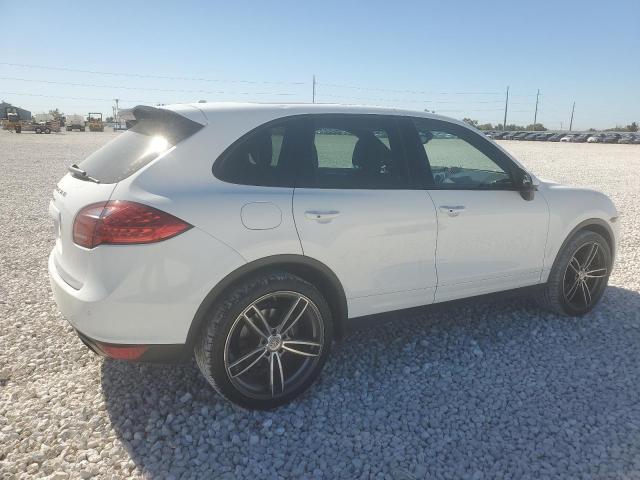 Photo 3 from auction – 2014 PORSCHE CAYENNE with VIN WP1AA2A24ELA00410
