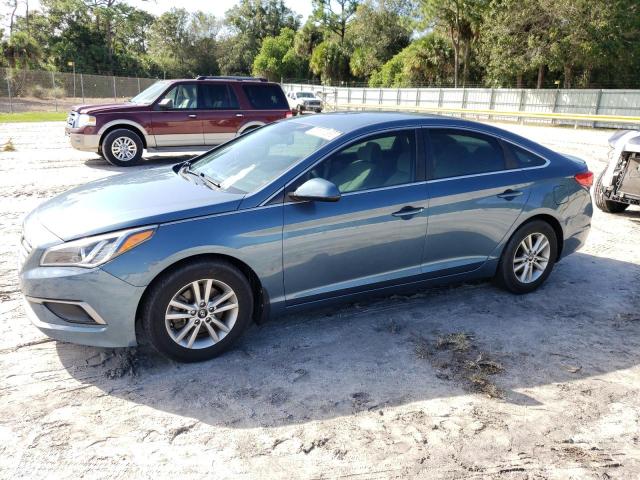 HYUNDAI SONATA SE 2017 with VIN 5NPE24AF4HH439291 - Photo from auction