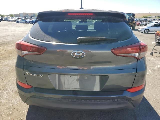 Photo 6 from auction – 2017 HYUNDAI TUCSON SE with VIN KM8J23A40HU580903