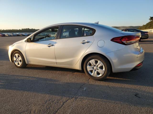 Photo 2 from auction – 2018 KIA FORTE LX with VIN 3KPFK4A71JE193663