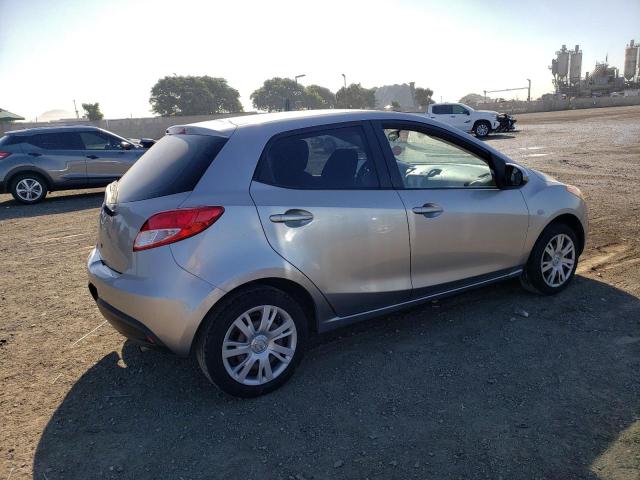 Photo 3 from auction – 2011 MAZDA MAZDA2 with VIN JM1DE1HZ4B0130345
