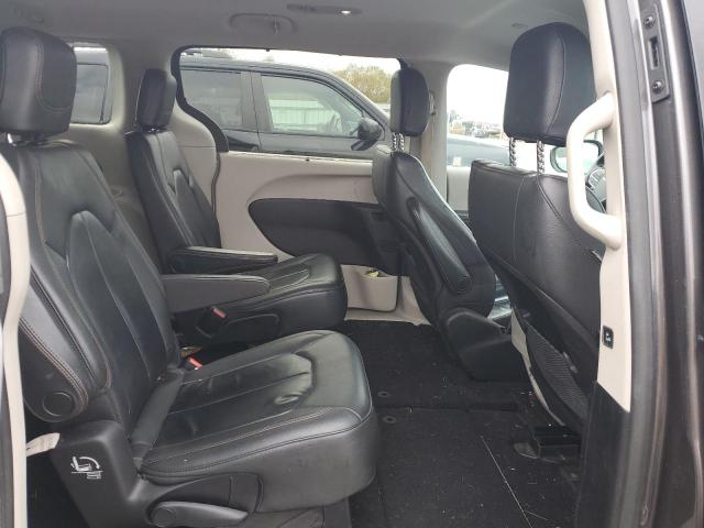 Photo 11 from auction – 2017 CHRYSLER PACIFICA T with VIN 2C4RC1BG9HR587542