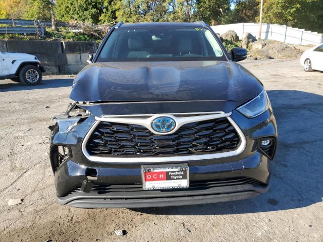 Photo 5 from auction – 2021 TOYOTA HIGHLANDER with VIN 5TDGBRCH8MS531173
