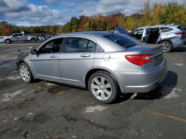 Photo 2 from auction – 2013 CHRYSLER 200 LX with VIN 1C3CCBABXDN697982
