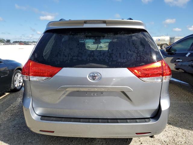 Photo 6 from auction – 2013 TOYOTA SIENNA XLE with VIN 5TDYK3DC2DS298699