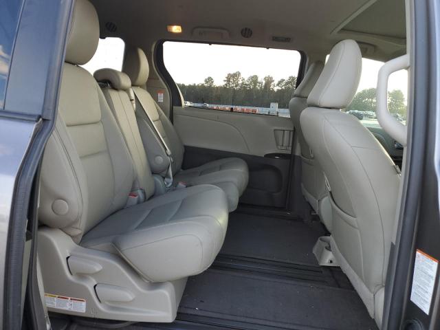 Photo 11 from auction – 2017 TOYOTA SIENNA XLE with VIN 5TDYZ3DC7HS841269
