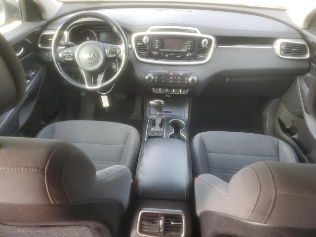Photo 8 from auction – 2016 KIA SORENTO LX with VIN 5XYPGDA33GG058781