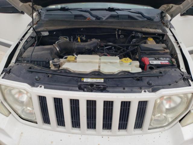 Photo 12 from auction – 2008 JEEP LIBERTY SP with VIN 1J8GP28K68W153026
