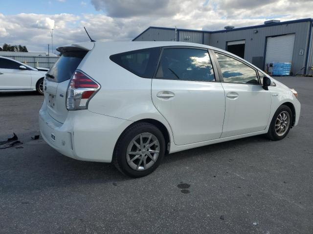 Photo 3 from auction – 2015 TOYOTA PRIUS V with VIN JTDZN3EU2FJ034479