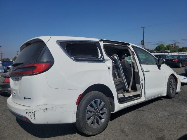 Photo 3 from auction – 2023 CHRYSLER PACIFICA H with VIN 2C4RC1L70PR541238