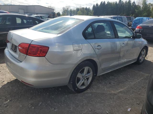 Photo 3 from auction – 2011 VOLKSWAGEN JETTA with VIN 3VWLL7AJ3BM054474