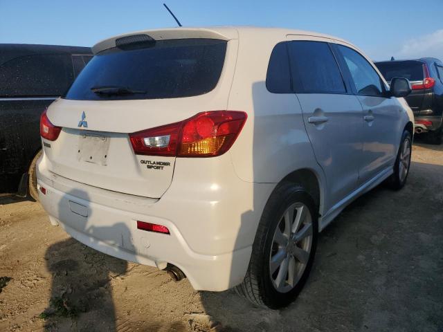 Photo 3 from auction – 2012 MITSUBISHI OUTLANDER with VIN JA4AP4AU0CZ004231